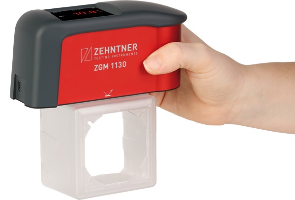 ZGM1130_Anwendung_transparent_plug_socket_cover_600